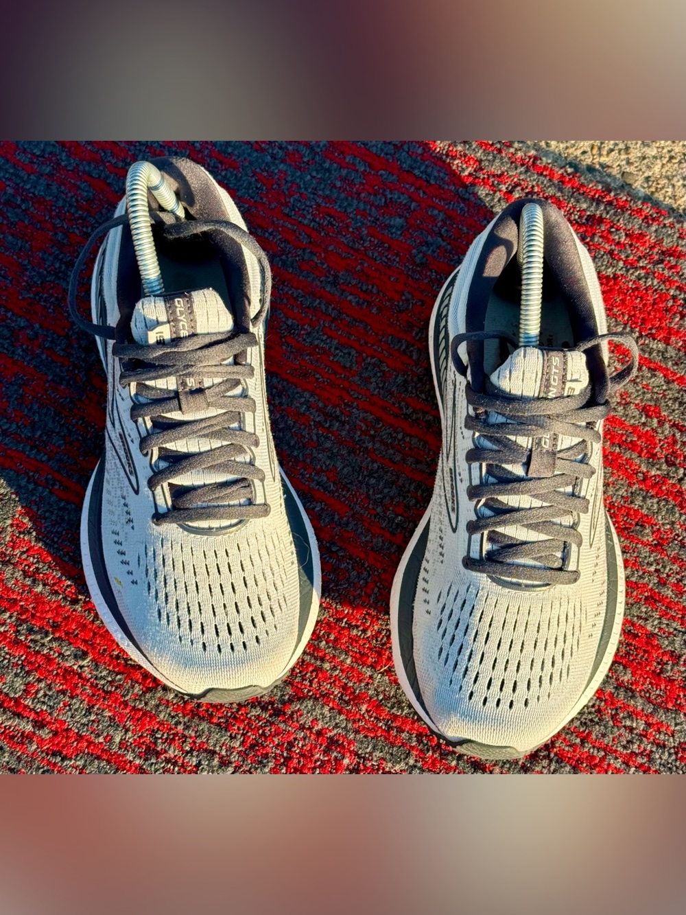 Brooks Glycerin GTS 19 Grey/Ombre/White Running Sneakers Size 8